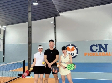 Thi công mái che sân pickleball